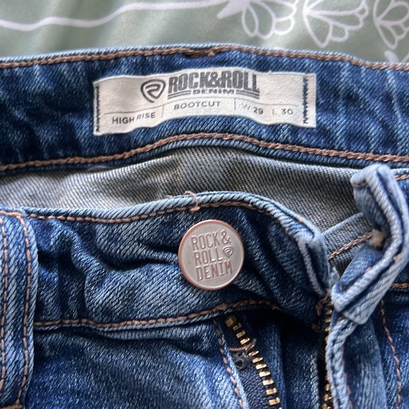 Rock and roll denim- boot cut jeans W29 L30 - Picture 2 of 3
